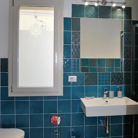 ゲストハウス Almasarda 4*