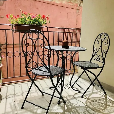 Almasarda ゲストハウス オルビア